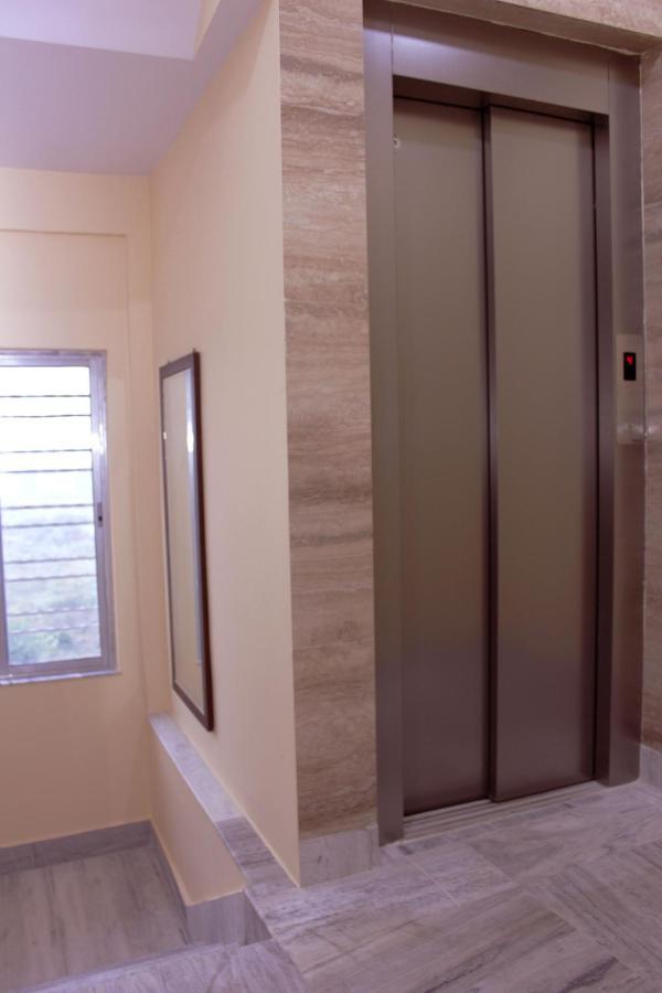 Sanjiva Suites Kolkata Luaran gambar