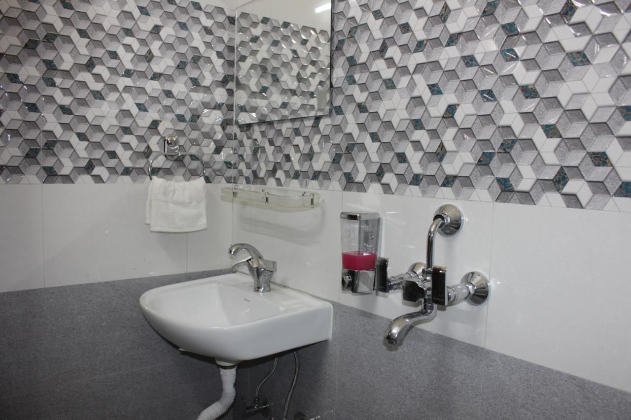 Sanjiva Suites Kolkata Luaran gambar